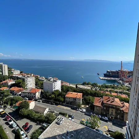 Sea View *